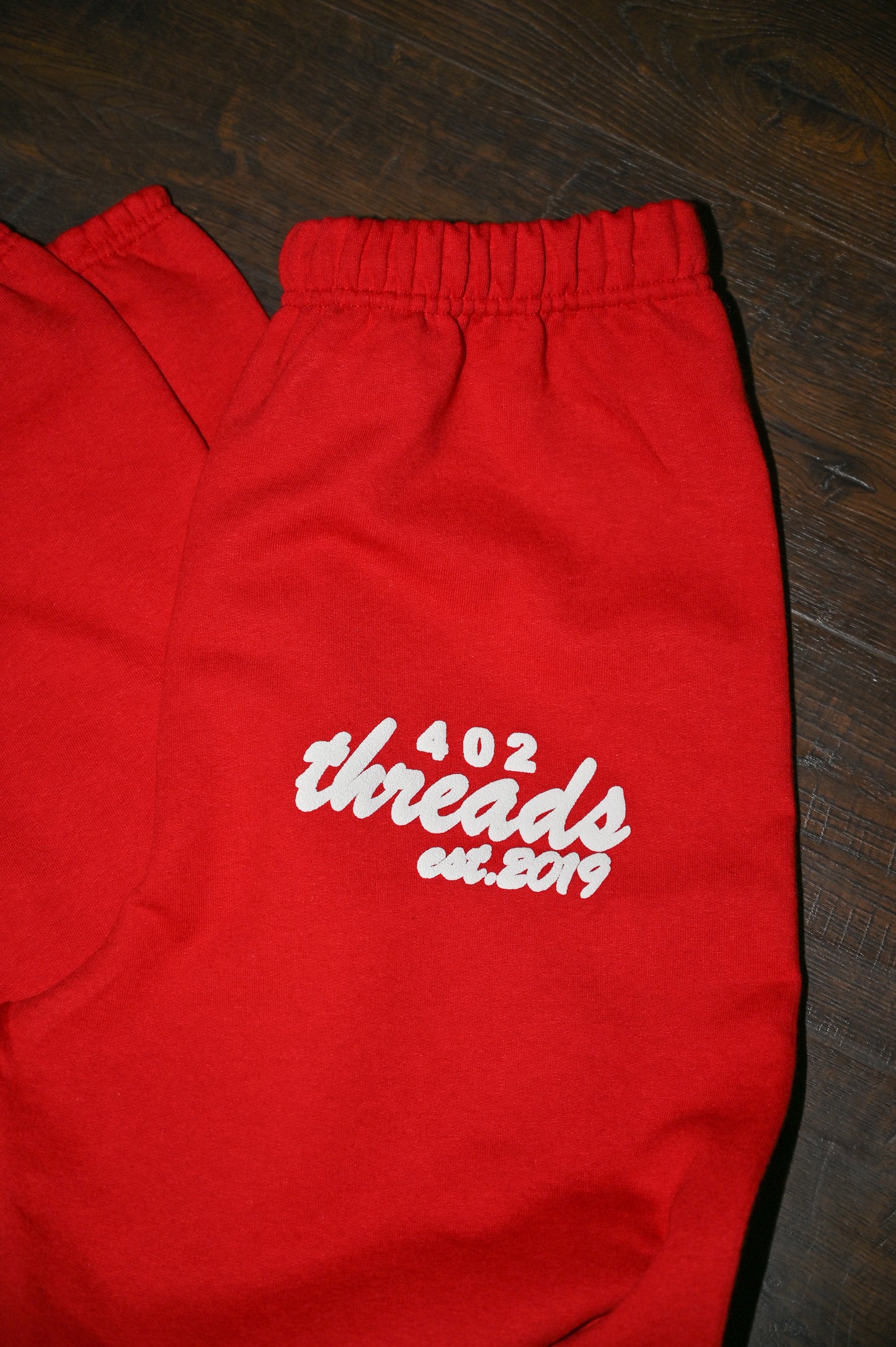 402threads Sweatpants - Red