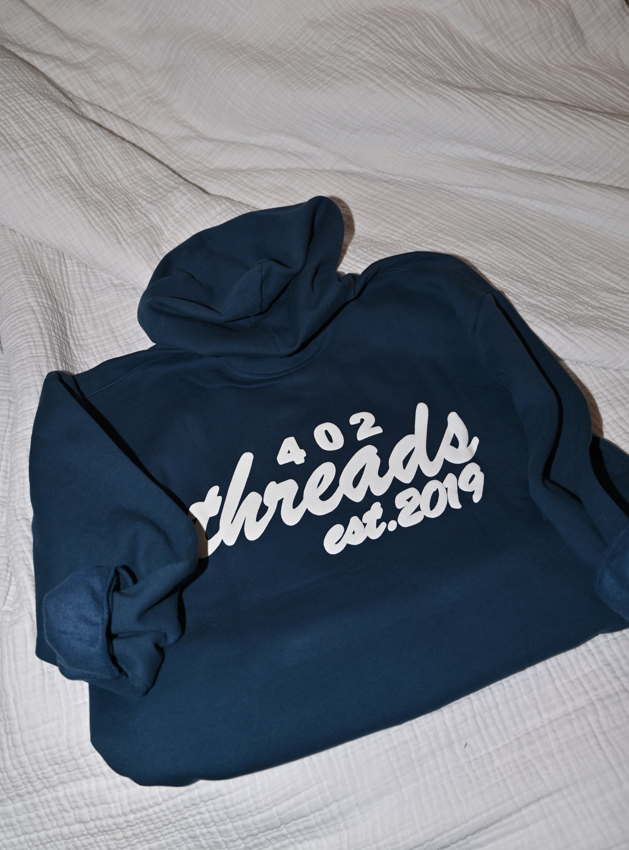 402threads Hoodie - Navy
