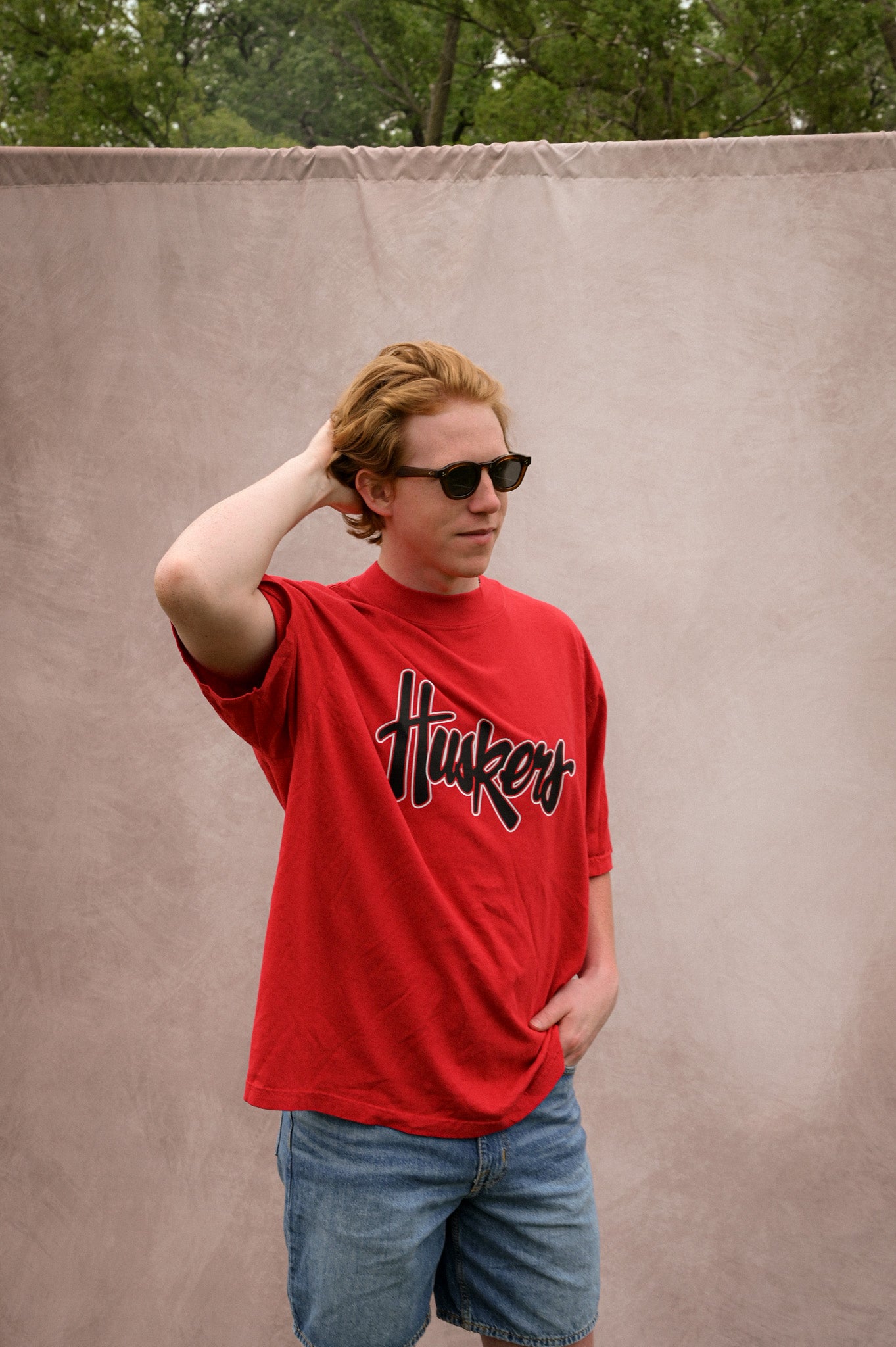 huskers mock neck tee