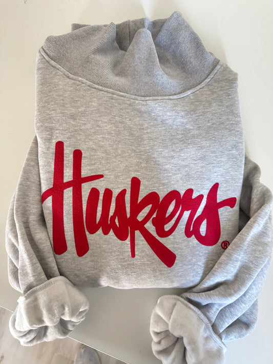 huskers mock neck - grey