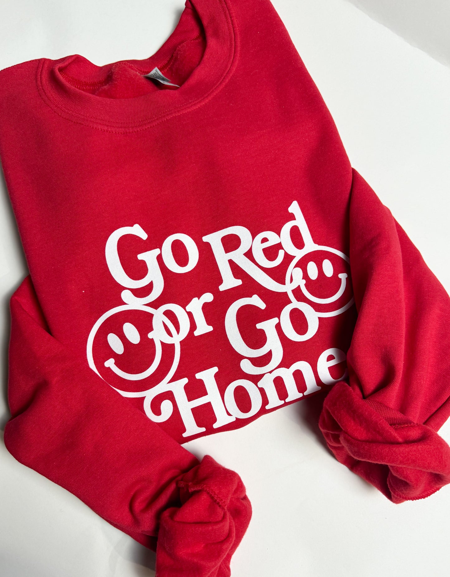 ✹DOORBUSTER✹ Go Red or Go Home Crew