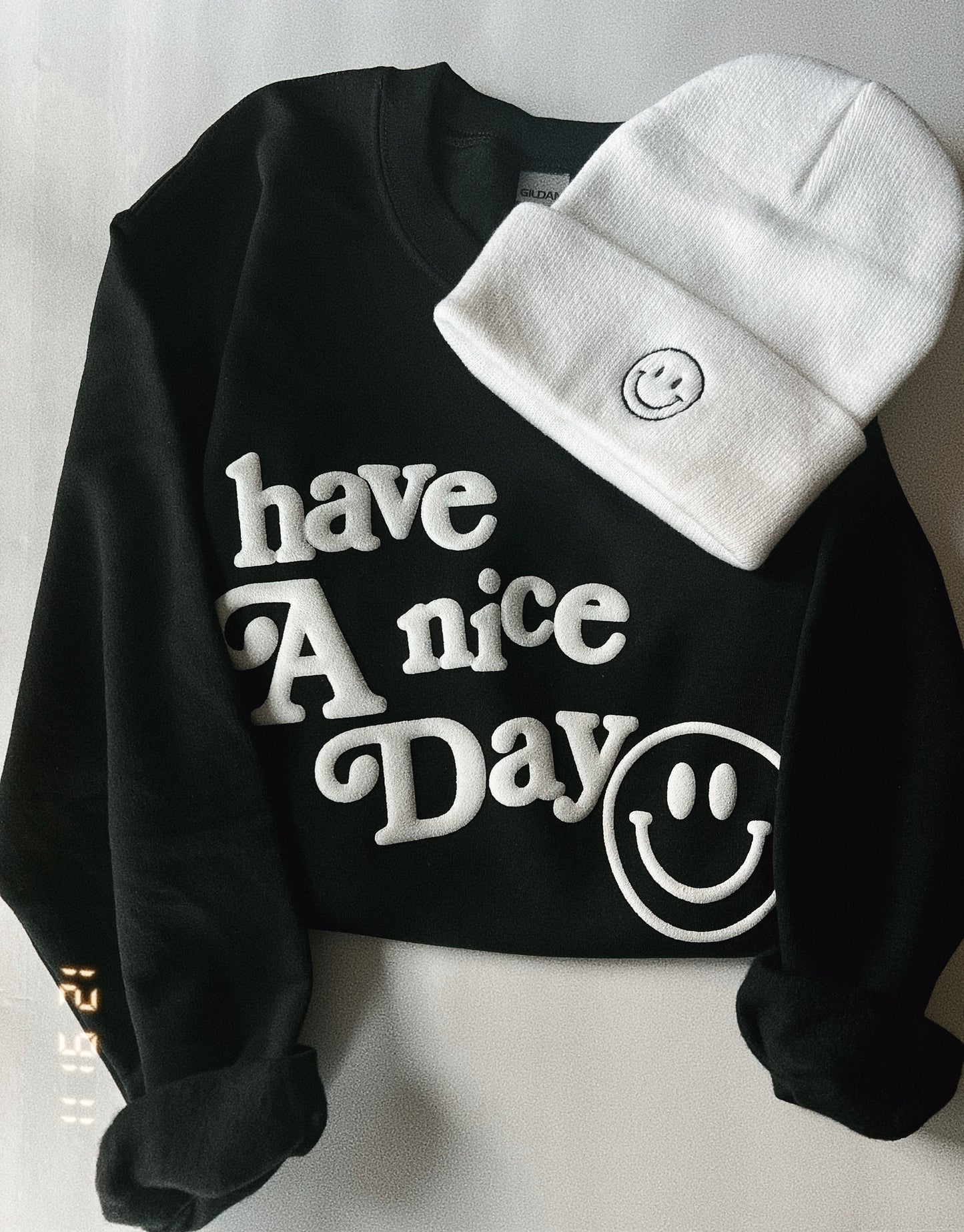 Have A Nice Day Puff Crew - Black